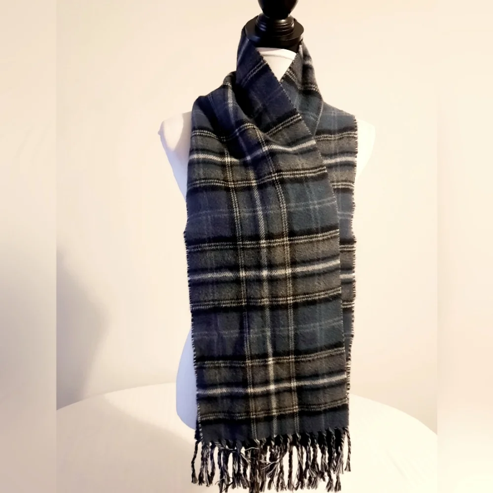 Plaid scarf